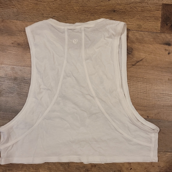 Lululemon workout top - Picture 3 of 3